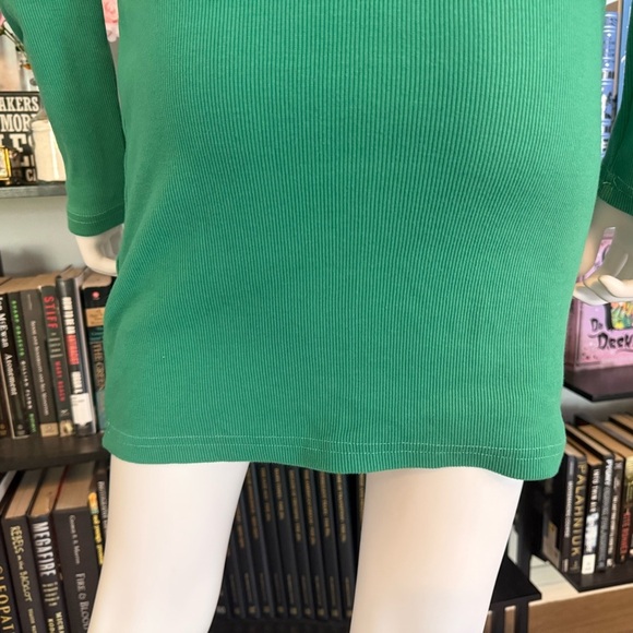 Elegant Green Cut-Out Twist-Front Dress - Picture 6 of 7